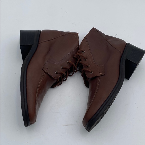 Vintage Candid Statements Brown Leather Ankle Boots women 7M casual office Y2K - Picture 5 of 10